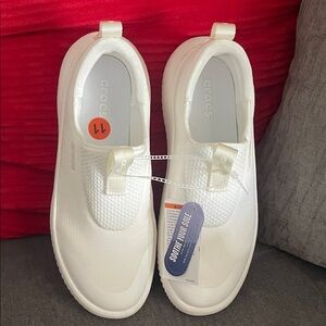 CROCS Men White Slip-On Lightweight Sneakers